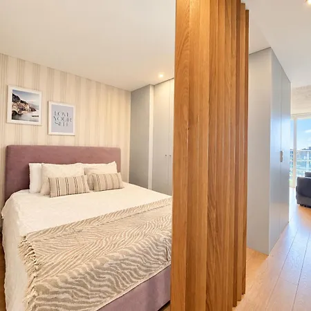 Apartamento Premium - Estacionamento *